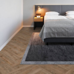 Vinylová podlaha Haringbone Wide PW3150HBX V 0° 45° 90° 135°